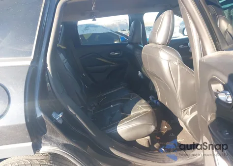 2015 Jeep Cherokee Latitude из США, поврежденный, VIN 1C4PJMCS1FW593485